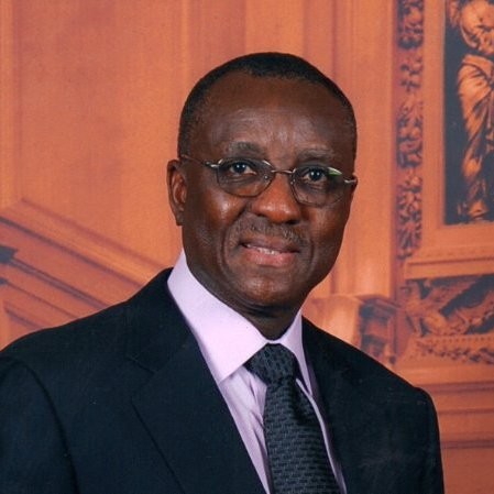 Dr Oluwole Fajolu